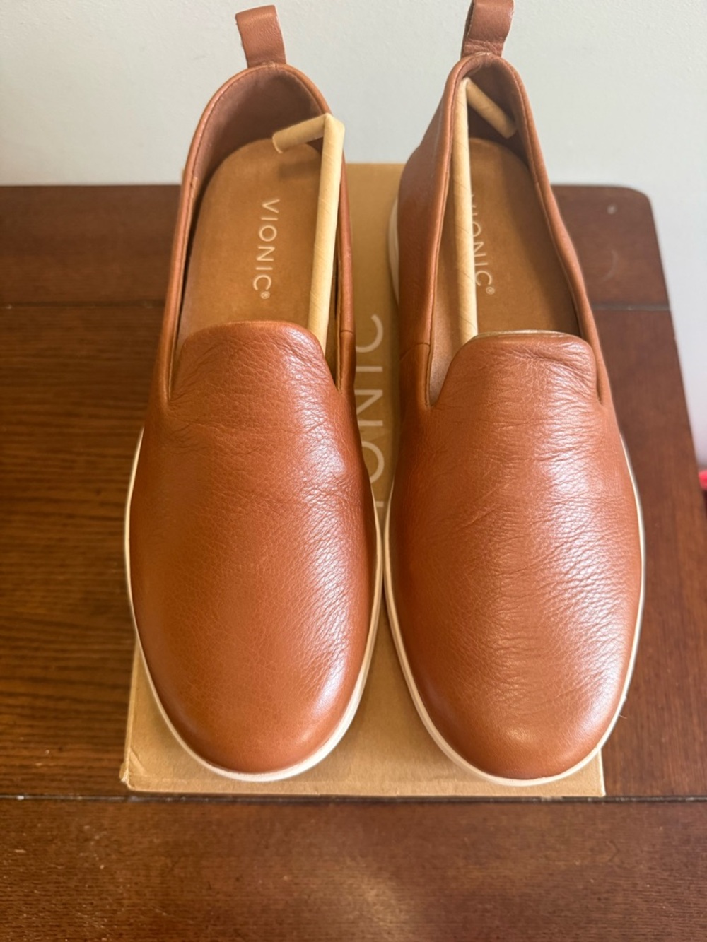 Vionic Uptown Willa Slip-On Leather Loafers Brown Tan 8.5 wide - Picture 3 of 7